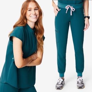 Figs Caribbean Blue Scrub Set